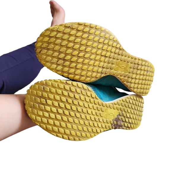 Under Armour sneaker size 8 - Picture 6 of 7